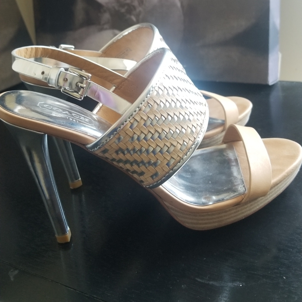 Coach Heels size 8B - Picture 3 of 10